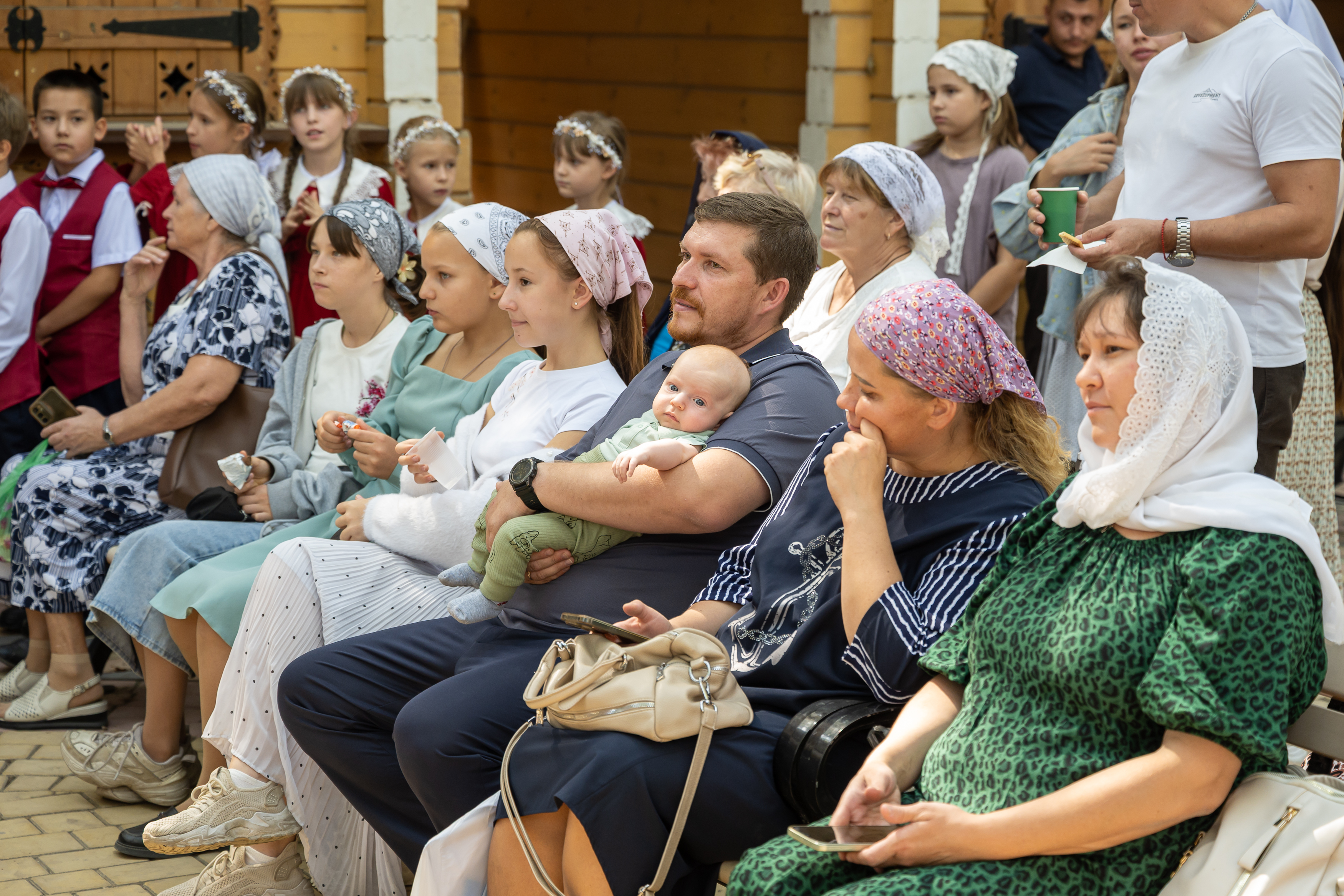 В кругу родных